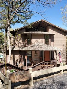 692 Moongate Dr, Osage Beach, MO, 65065