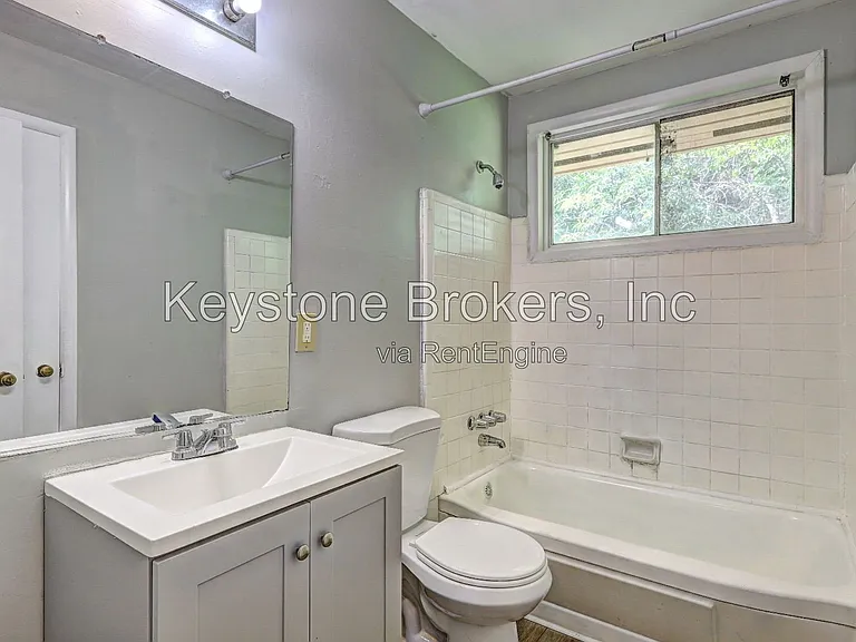 2475 N Groveland Cir — Photo 6