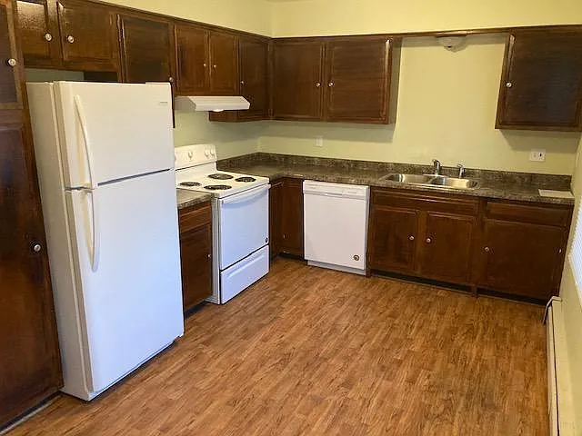 1149 Talcott St — Photo 3