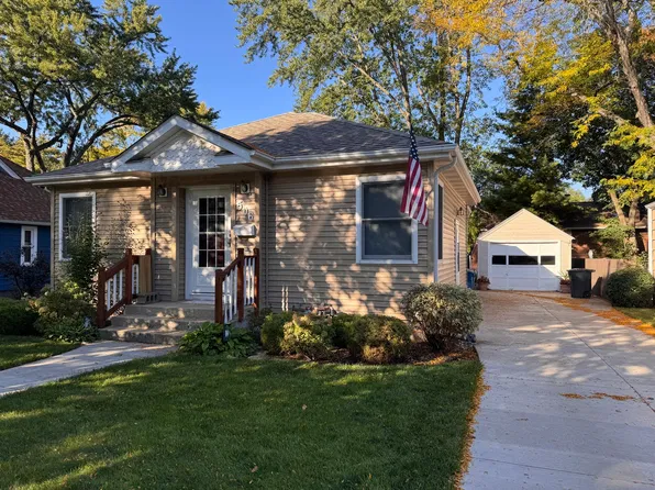 506 S 3rd St, Dundee, IL 60118