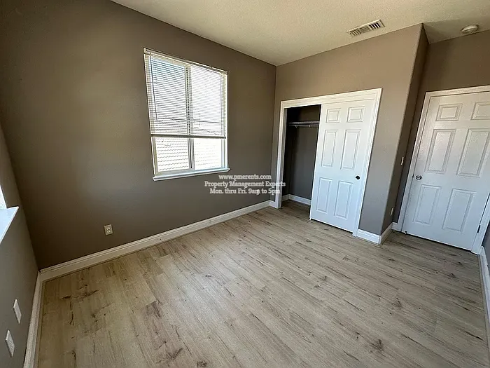10942 Sea Hawk Ct — Photo 13