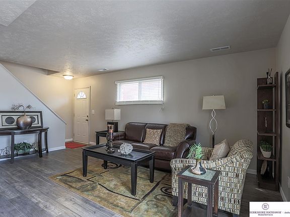 4th image of 2001 Thurston Ave APT 1
