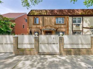 10851 64th Rd, Forest Hills, NY 11375