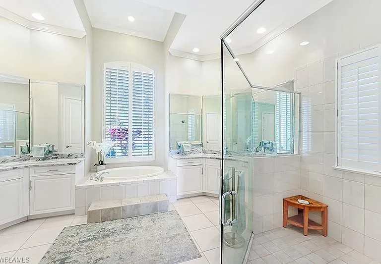 11234 Five Oaks Ln — Photo 14