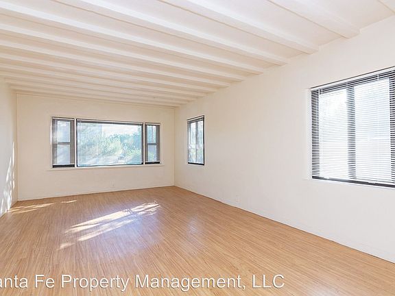 4th image of 510 Sunset St APT 4