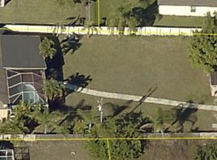 2609 NW 2nd Ave, Cape Coral, FL 33993