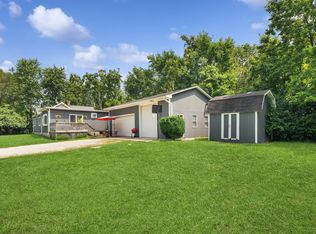 34 N Adams St, Oswego, IL