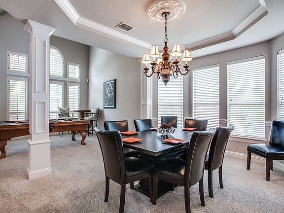 3rd image of 2623 King Arthur Blvd