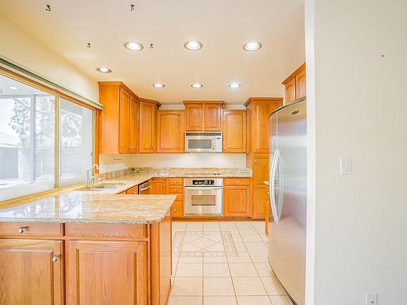 2nd image of 4558 W Laurie Ln
