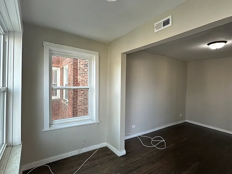2126 S Harding Ave #2 — Photo 8