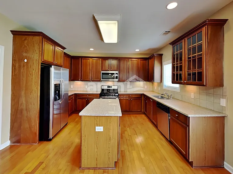 51 Horseshoe Ct — Photo 3