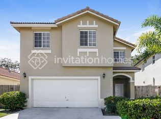 8852 SW 215th Ln, Cutler Bay, FL 33189