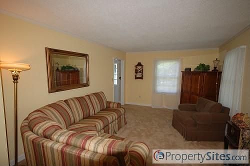 4th image of 7500 Surreywood Pl