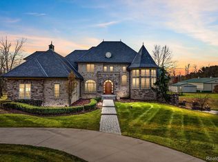 9701 Reese Rd, Clarkston, MI 48348