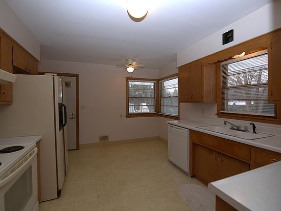5th image of 2531 Elm Dr