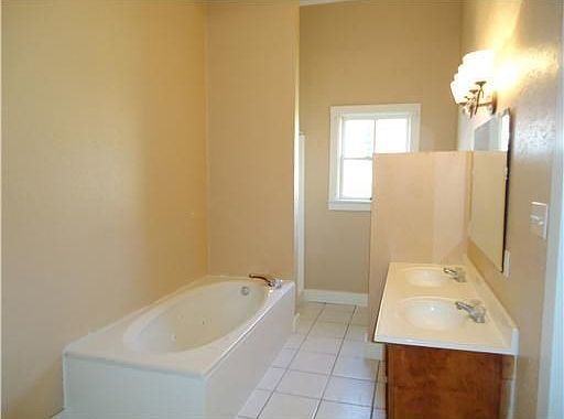 5th image of 502 Kirkman St