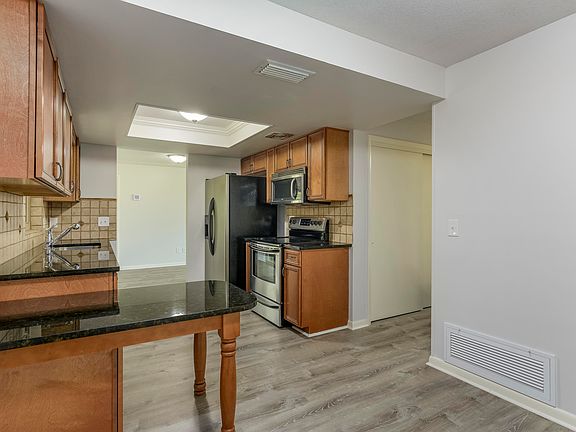 5th image of 1435 Vega Ave