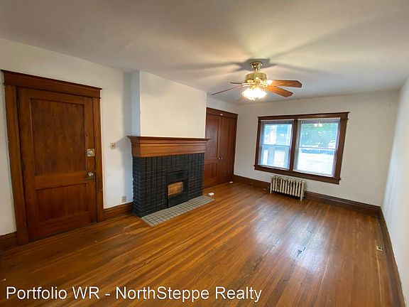 4th image of 2196-2200 Waldeck Ave