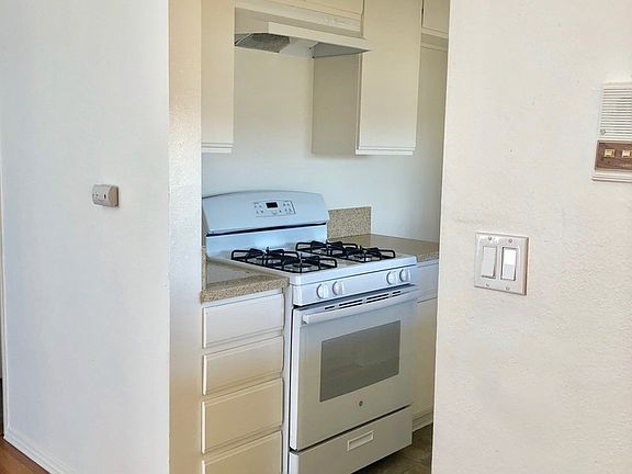 4th image of 4922 S Slauson Ave APT 201