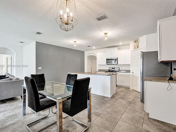 3rd image of 6479 NW Castlebrook Ave
