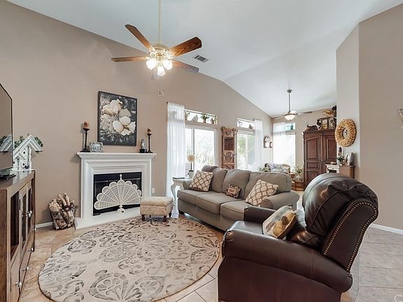 4th image of 11390 Country Club Dr