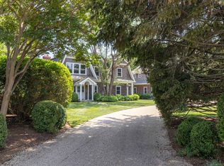 29 Jobs Ln, Water Mill, NY 11976