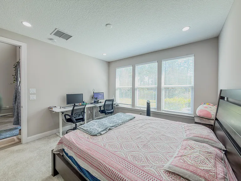 11368 Newtonian Blvd — Photo 24