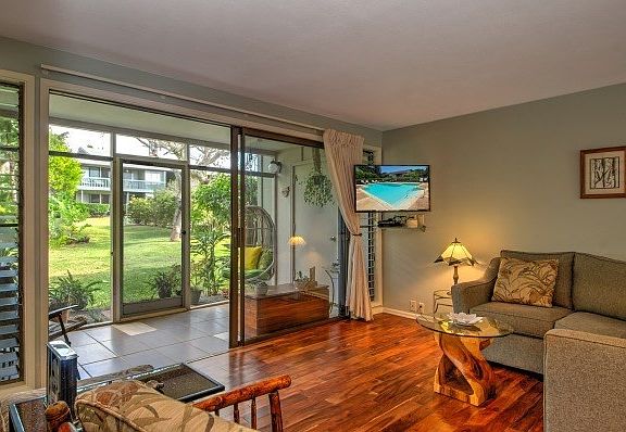2nd image of 3057 Poipu Rd APT 15