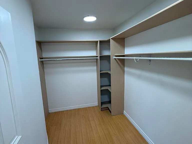 7011 N Liberty Dr — Photo 29