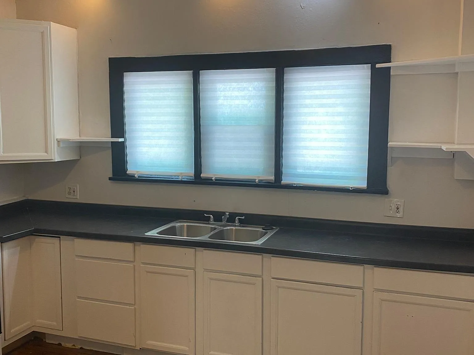 2 bed, 1200 sqft, $1,375 — Photo 4