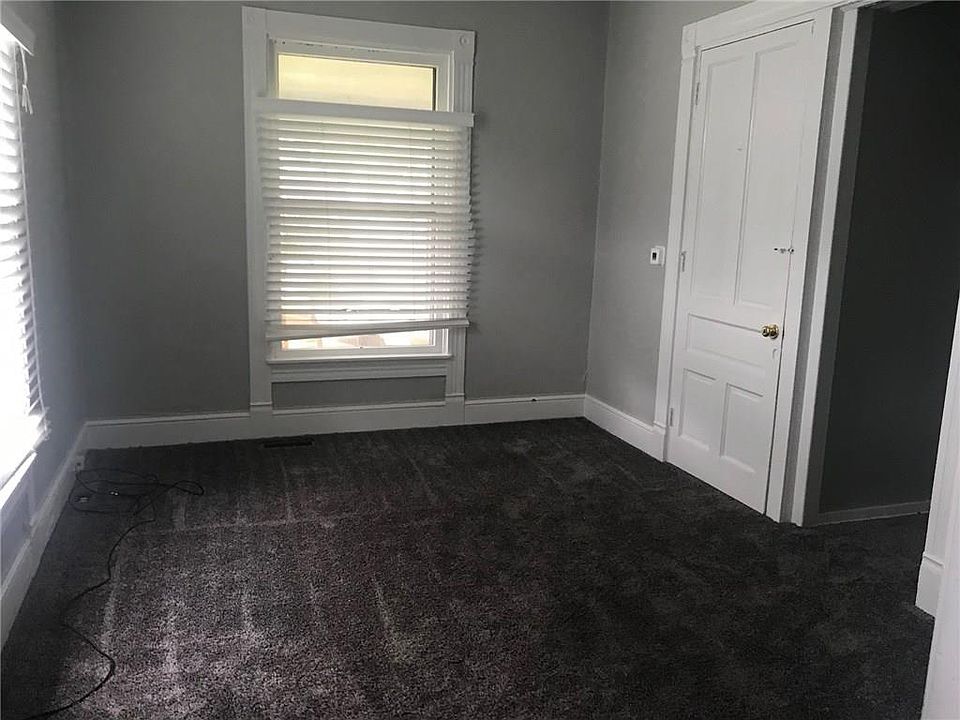 2nd image of 260 N Madison Ave
