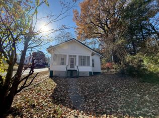 413 S Adams St, Golconda, IL 62938