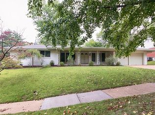 1533 Bookbinder Dr, Saint Louis, MO 63146