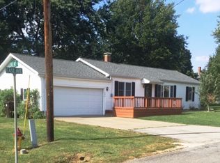 206 East Ave, Rushville, IL 62681