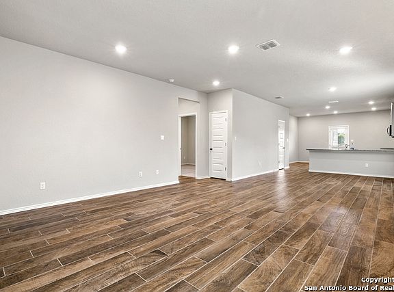 4th image of 7742 Chatham Pl