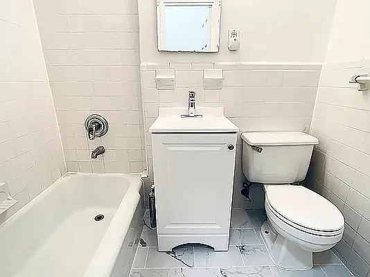 Rented by City Connections Realty | media 11