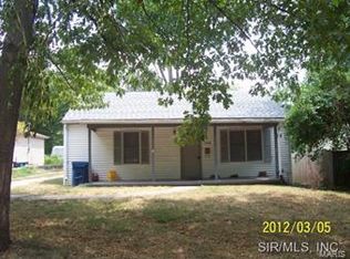 208 N Hunter St, Lebanon, IL 62254