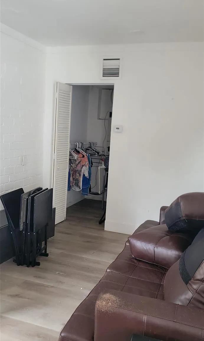Studio, 1.0 bath, 2860 sqft, $1,325 — Photo 4