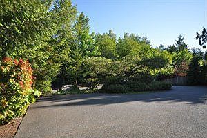 4th image of 2404 Burbank Ave NW
