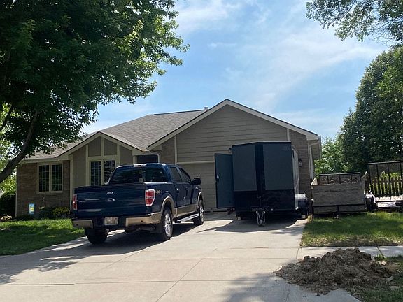 2nd image of 5549 S 74th St