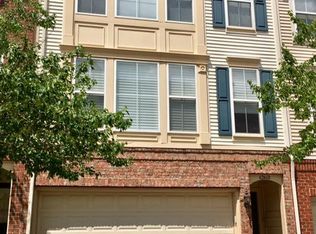 42468 Regal Wood Dr, Ashburn, VA