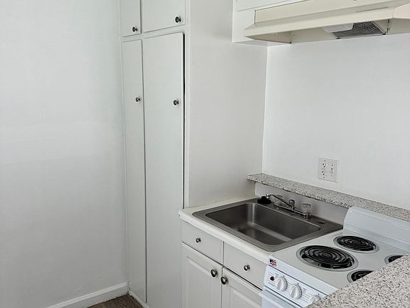 5th image of 6512 Pickering Ave APT A