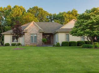 N52W15809 Bette Dr, Menomonee Falls, WI 53051