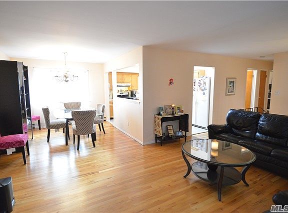 5th image of 50 Farmers Ave