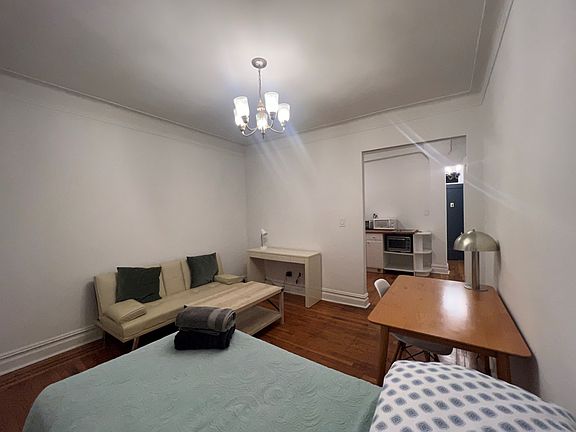 5th image of 8 W 105th St APT 4C