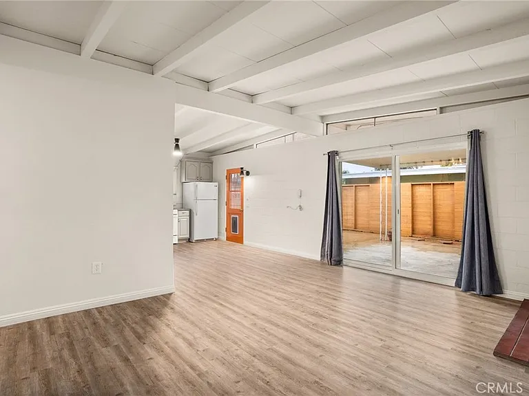 1335 Campus Ave — Photo 12