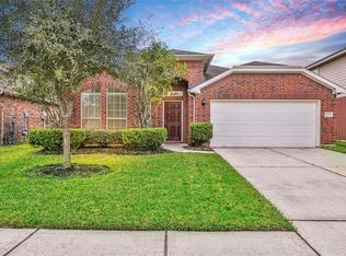 21574 Kings Bend Dr, Kingwood, TX 77339