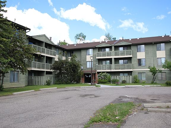 2nd image of 185 Chamberlain Cres #310