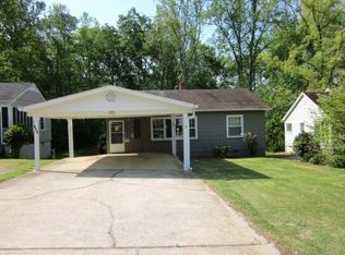 202 Myrtle St, Carrollton, GA 30117