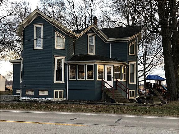 2nd image of 404 E South St